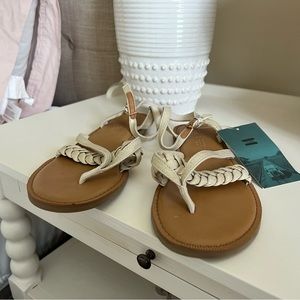 NWT Toms Braided/Strappy Sandals